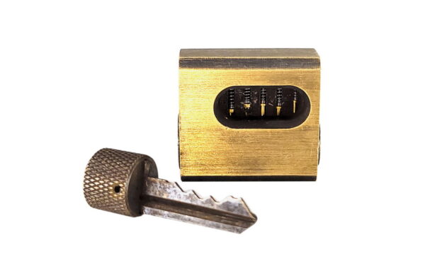 Cut Away Practice Lock – Spool Pins - Image 2